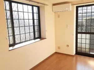 のマンスリーマンション・ウィークリーマンション「Ｉ・Ｆｉｅｌｄ　Ｃ 102・洋室(No.1361407)」メイン画像