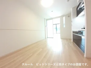 のマンスリーマンション・ウィークリーマンション「ロイヤル　エンブレム 102・洋室(No.1361446)」メイン画像