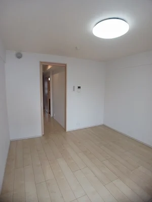 のマンスリーマンション・ウィークリーマンション「サンリット　Ⅱ 303・洋室(No.1361542)」メイン画像