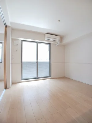 のマンスリーマンション・ウィークリーマンション「サーム・ヴェリテ　Ⅱ 105・洋室(No.1361552)」メイン画像