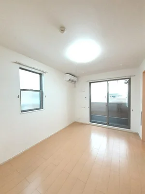 のマンスリーマンション・ウィークリーマンション「オレンジ窓香 101・洋室(No.1361588)」メイン画像