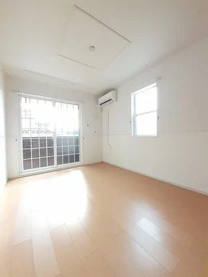 のマンスリーマンション・ウィークリーマンション「ルミエール　花Ⅱ 101・洋室(No.1361590)」メイン画像