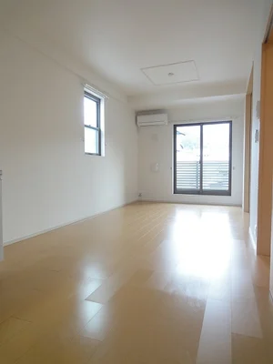 広島県のマンスリーマンション・ウィークリーマンション「Ｋｒｅｉｓ　Ａ 202・洋室(No.1361611)」メイン画像