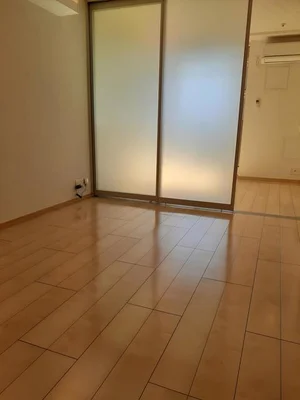 のマンスリーマンション・ウィークリーマンション「Ｇｌａｎｚ　Ｓａｋｕｒａ 101・洋室(No.1361652)」メイン画像