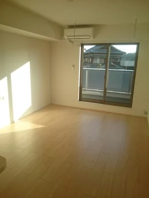 のマンスリーマンション・ウィークリーマンション「エミネント　愛野 204・洋室(No.1361673)」メイン画像