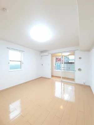 のマンスリーマンション・ウィークリーマンション「ビオレタ 101・洋室(No.1361749)」メイン画像