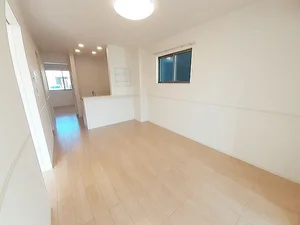 のマンスリーマンション・ウィークリーマンション「ピンズ唐津Ⅰ 104・洋室(No.1361770)」メイン画像