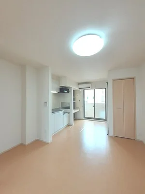 のマンスリーマンション・ウィークリーマンション「アルドール香西Ⅱ 101・洋室(No.1361951)」メイン画像