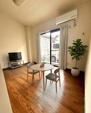 のマンスリーマンション・ウィークリーマンション「【各務原市蘇原/六軒駅 徒歩3分/広々の２Ｋ/駐車場アリ/Wi-Fi無料（マンスリーベースＪＰ G027)(No.1362143)」メイン画像