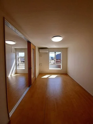 のマンスリーマンション・ウィークリーマンション「グラン　シャンＡ 201・洋室(No.1362160)」メイン画像