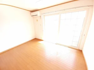 のマンスリーマンション・ウィークリーマンション「カルム・コリーヌⅡ 101・洋室(No.1362239)」メイン画像