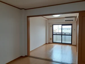 のマンスリーマンション・ウィークリーマンション「シャンブル・バトー 303・洋室(No.1362276)」メイン画像