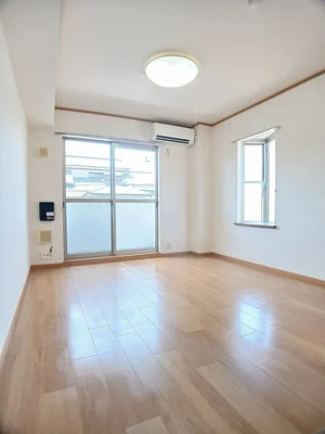 のマンスリーマンション・ウィークリーマンション「ホワイトテラス 203・洋室(No.1362356)」メイン画像