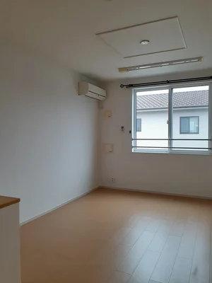 のマンスリーマンション・ウィークリーマンション「ボヌール伊奈　髙蔵館 202・洋室(No.1362382)」メイン画像