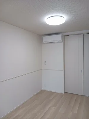 のマンスリーマンション・ウィークリーマンション「ヒカルサ見付サウスⅡ 102・洋室(No.1362408)」メイン画像