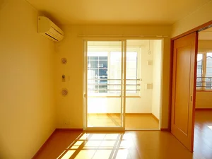 のマンスリーマンション・ウィークリーマンション「ソフテイル　Ｃ 202・洋室(No.1362411)」メイン画像