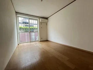 のマンスリーマンション・ウィークリーマンション「サンガーデンＭ 102・洋室(No.1362446)」メイン画像