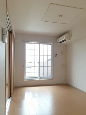 のマンスリーマンション・ウィークリーマンション「カーサ・ソレアードⅡ 201・洋室(No.1362452)」メイン画像