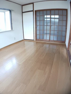 のマンスリーマンション・ウィークリーマンション「レピュートおんつかⅡ 105・洋室(No.1362605)」メイン画像