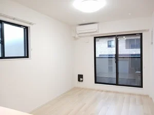 のマンスリーマンション・ウィークリーマンション「グラースＳＡＭ　Ⅲ 201・洋室(No.1362760)」メイン画像