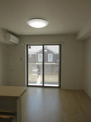 のマンスリーマンション・ウィークリーマンション「レット・イット・ビィ１ 202・洋室(No.1362840)」メイン画像