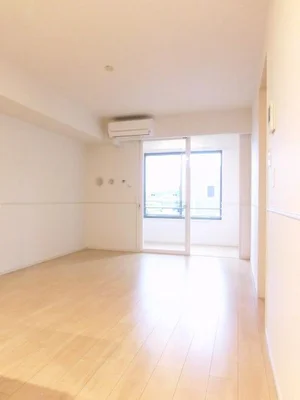 津駅（三重県）のマンスリーマンション・ウィークリーマンション「アンジェラ　Ａ 102・洋室(No.1362917)」メイン画像