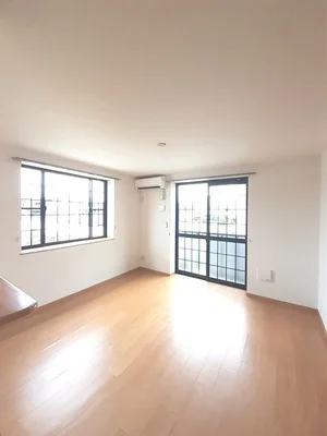 のマンスリーマンション・ウィークリーマンション「Ｇａｒｄｅｎ　Ｈｉｌｌｓ 201・洋室(No.1362919)」メイン画像