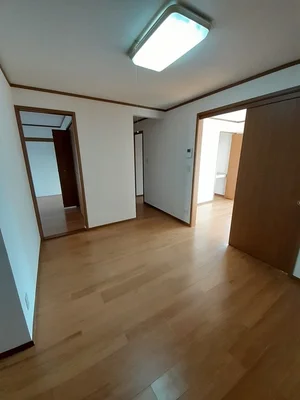 のマンスリーマンション・ウィークリーマンション「レジデンスアンソレイエ 102・洋室(No.1363184)」メイン画像