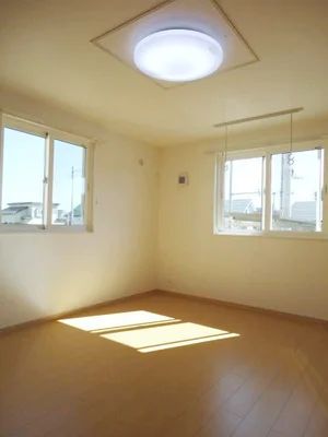 のマンスリーマンション・ウィークリーマンション「ルピナスⅡ 103・洋室(No.1363189)」メイン画像