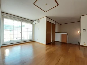 のマンスリーマンション・ウィークリーマンション「ウエストヒルズＣ 202・洋室(No.1363282)」メイン画像