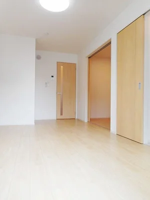 のマンスリーマンション・ウィークリーマンション「ラブリ１８ 103・洋室(No.1363335)」メイン画像