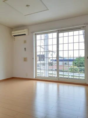 のマンスリーマンション・ウィークリーマンション「フォレスト　ヒル　宇津木 103・洋室(No.1363353)」メイン画像