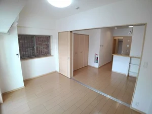 のマンスリーマンション・ウィークリーマンション「コーポヤカ・ウエストサイド 405・DK(No.1363361)」メイン画像