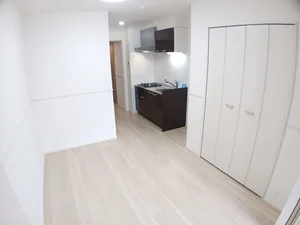 のマンスリーマンション・ウィークリーマンション「てぃーだむい牧志 203・洋室(No.1363386)」メイン画像