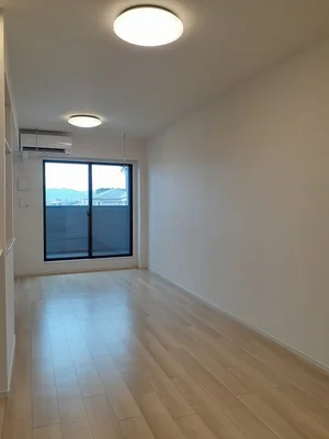 のマンスリーマンション・ウィークリーマンション「ソシア・三蔵子 202・洋室(No.1363407)」メイン画像