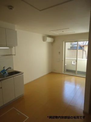 のマンスリーマンション・ウィークリーマンション「サニースポット 103・洋室(No.1363447)」メイン画像