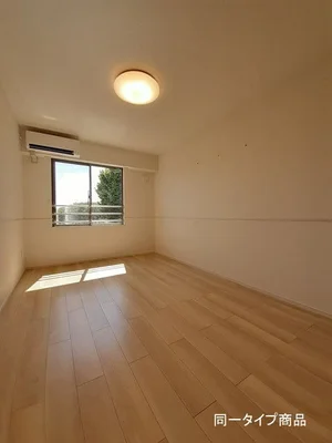 のマンスリーマンション・ウィークリーマンション「ヴィラ　シャングリラ　寺尾 204・洋室(No.1363492)」メイン画像