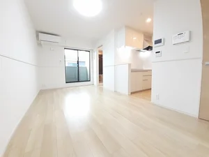 のマンスリーマンション・ウィークリーマンション「ローズガーデンＡ 201・洋室(No.1363570)」メイン画像