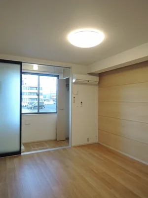 のマンスリーマンション・ウィークリーマンション「クリーン・カーサ東島 101・洋室(No.1363600)」メイン画像