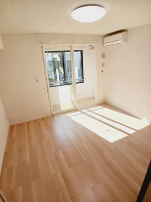 のマンスリーマンション・ウィークリーマンション「デフィ高埇 103・洋室(No.1363737)」メイン画像