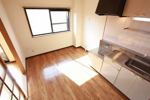 飯塚病院周辺のマンスリーマンション・ウィークリーマンション「サニーコートＣ 204・洋室(No.1363778)」メイン画像