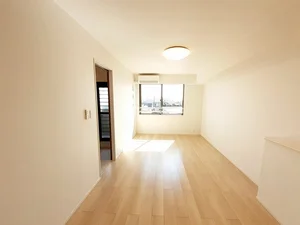 のマンスリーマンション・ウィークリーマンション「クリスタル・アクア　Ⅱ 302・洋室(No.1363796)」メイン画像