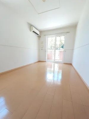 のマンスリーマンション・ウィークリーマンション「シャノワール 101・洋室(No.1363813)」メイン画像