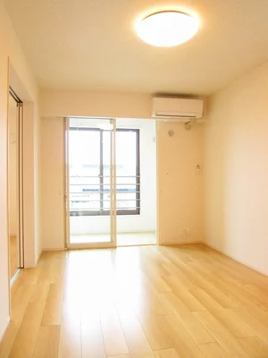 のマンスリーマンション・ウィークリーマンション「サン・ディア・ベルジュ　Ⅰ 201・洋室(No.1363993)」メイン画像