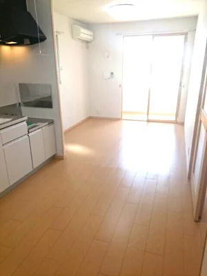 のマンスリーマンション・ウィークリーマンション「ウエストハウス　Ⅶ　Ａ棟 201・洋室(No.1364093)」メイン画像