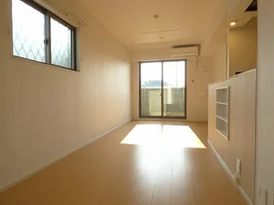 のマンスリーマンション・ウィークリーマンション「ＳｕｎｓｅｔＣｏｕｒｔⅤ 104・洋室(No.1364118)」メイン画像