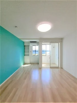 丸亀市のマンスリーマンション・ウィークリーマンション「ジャダハウス丸亀　Ａ 102・洋室(No.1364125)」メイン画像