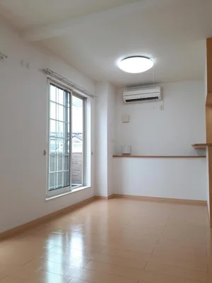 のマンスリーマンション・ウィークリーマンション「レオ・ハナ　Ａ 201・洋室(No.1364353)」メイン画像