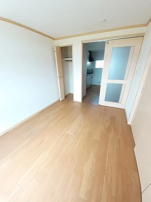 のマンスリーマンション・ウィークリーマンション「ポートエルディムＡ 201・洋室(No.1364361)」メイン画像