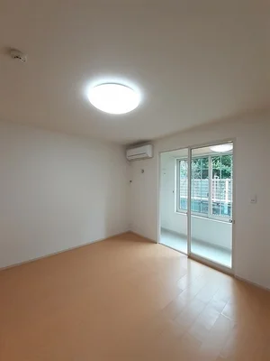 のマンスリーマンション・ウィークリーマンション「Ｂｅｌｌａ　Ｌｕｃｅ 101・洋室(No.1364405)」メイン画像